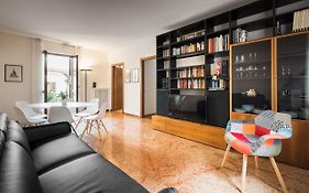 Flats4Rent Luca